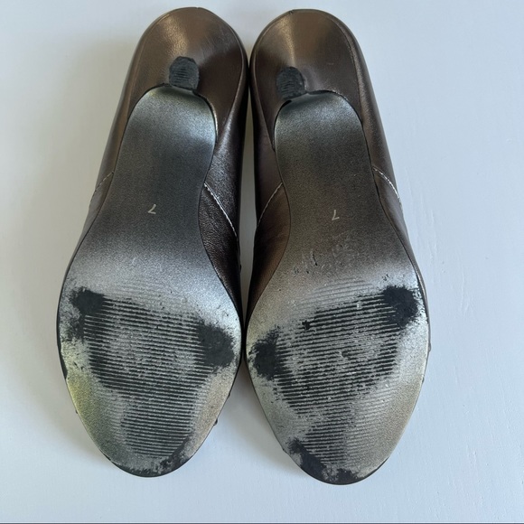 Roberto Vianni Bronze Leather Heels- size 7 - Picture 4 of 11